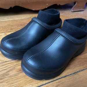 Waterproof UGG Tasman Slipper Clogs Size 9